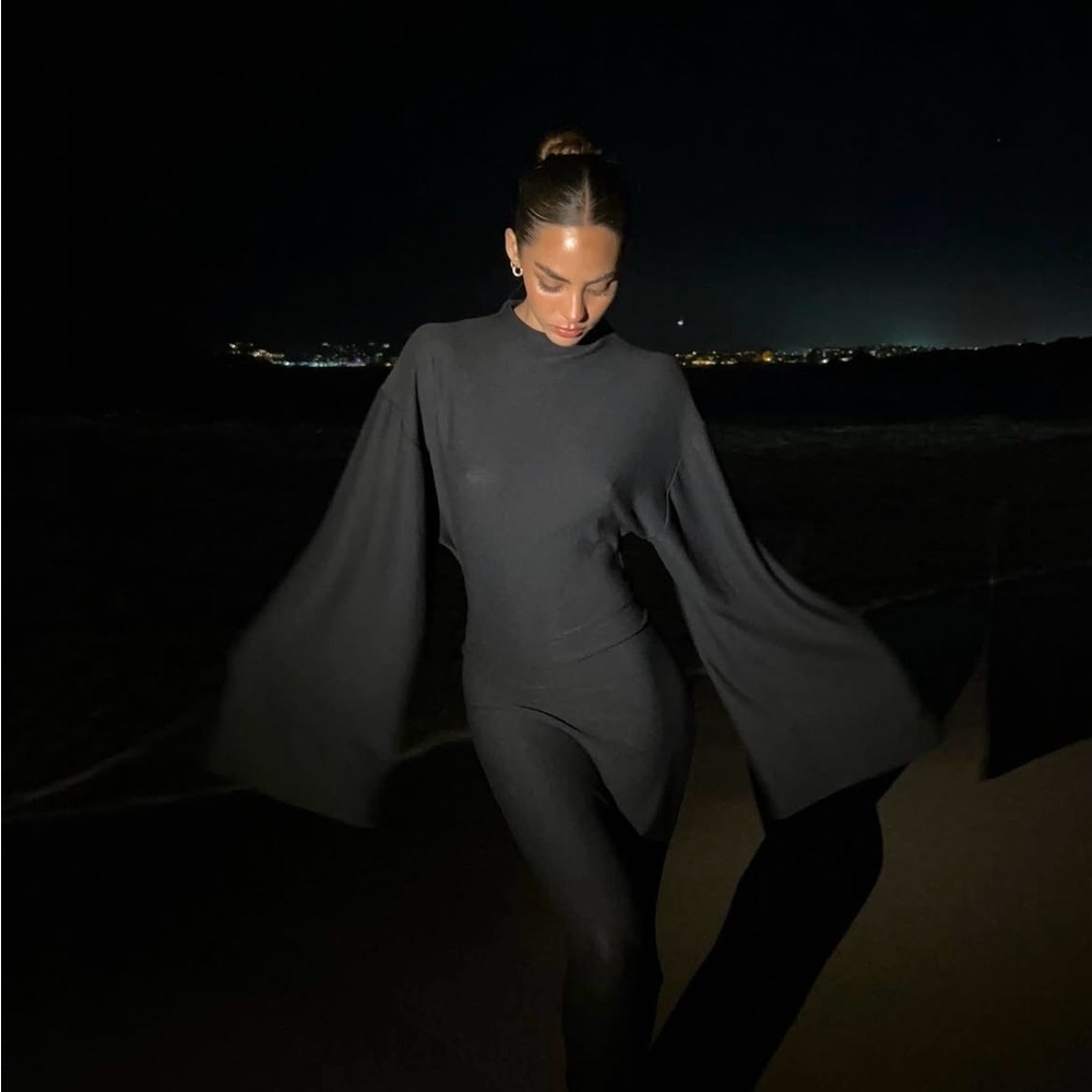 Arakii Koyo Dress - Picture 4 of 10
